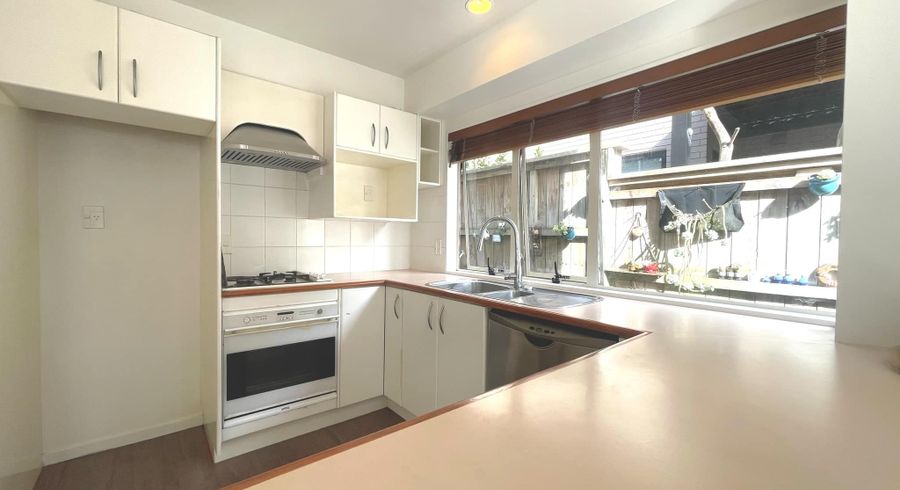  at 2/110 Market Road, Epsom, Auckland City, Auckland