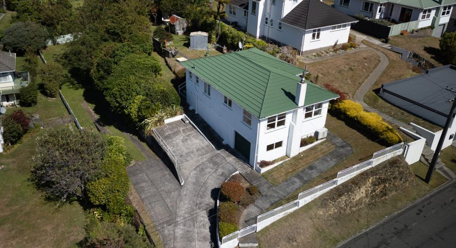  at 27 Larsen Crescent, Tawa, Wellington