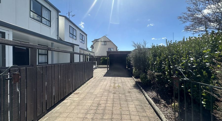  at 4/125 Knighton Rd, Hillcrest, Hamilton, Waikato