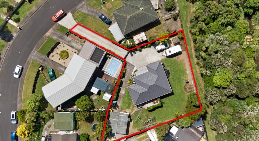 at 17 Serwayne Place, Sunnyvale, Auckland