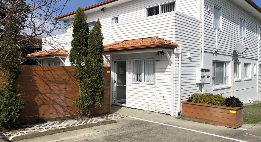  at 3/325 Mount Albert Road, Mount Roskill, Auckland