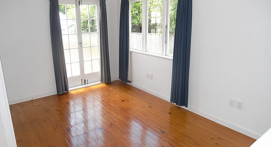  at 2/30 Lloyd Ave, Mount Albert, Auckland City, Auckland