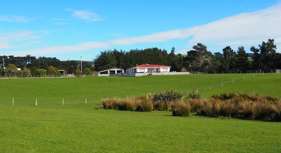  at 86 Jacks Bay Road, Owaka, Clutha, Otago