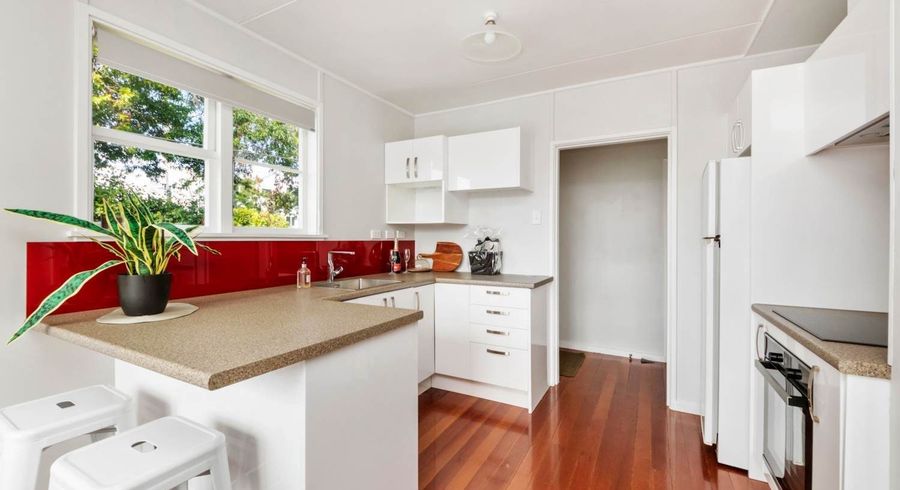  at 33 Rimu Street, New Lynn, Waitakere City, Auckland