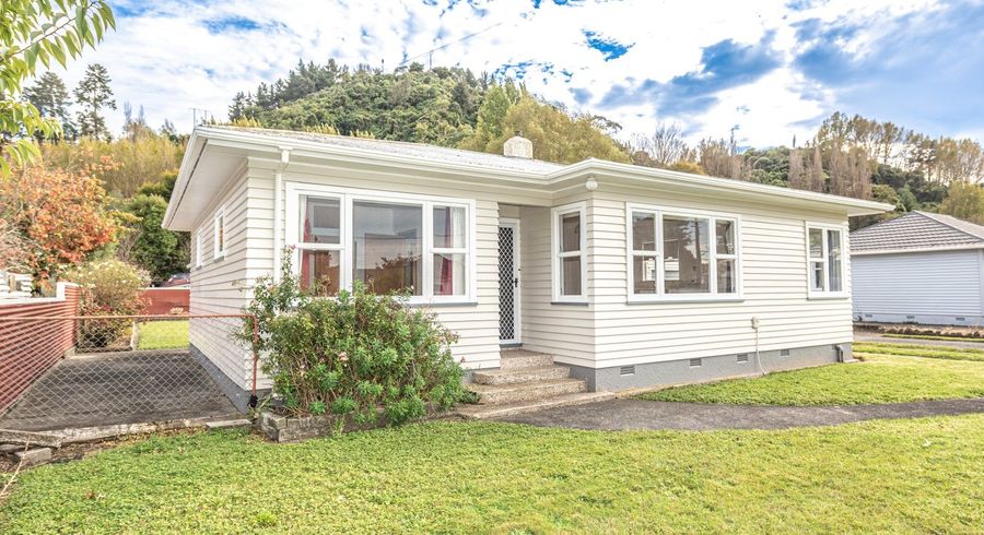  at 102 Paterson Street, Aramoho, Whanganui