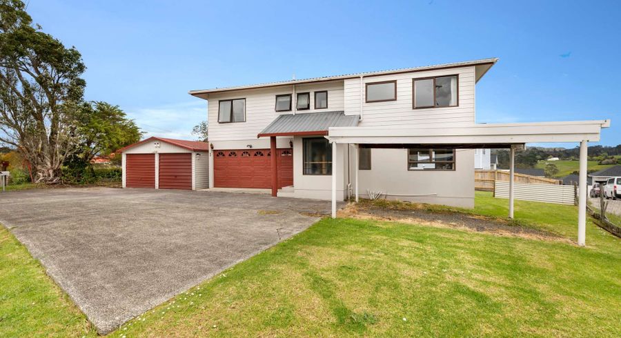  at 3 Wallace Road, Ranui, Auckland