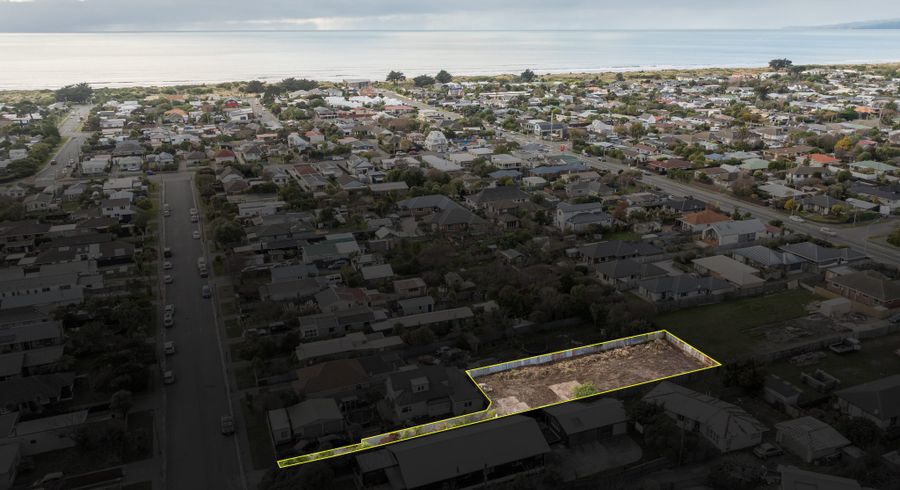  at 43 Blake Street, New Brighton, Christchurch City, Canterbury