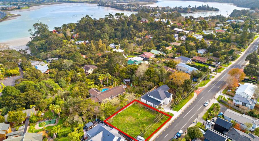  at 47 Tauhinu Road, Greenhithe, Auckland