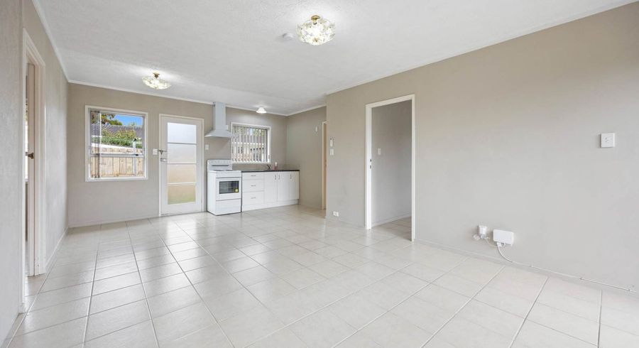  at 2/397 Blockhouse Bay Road, Avondale, Auckland City, Auckland