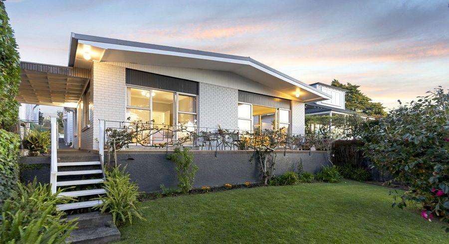  at 2/245 Jervois Road, Herne Bay, Auckland City, Auckland