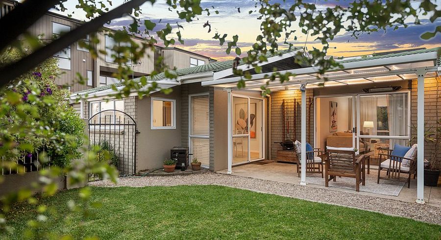  at 2/23 Lomond Street, Takapuna, North Shore City, Auckland