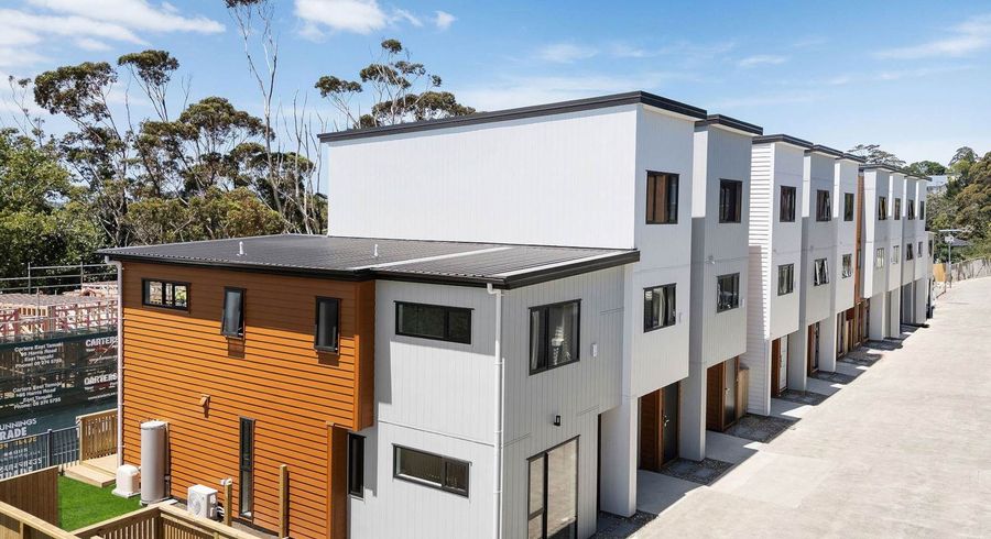  at 9/145 Albany Hway, Glenfield, North Shore City, Auckland