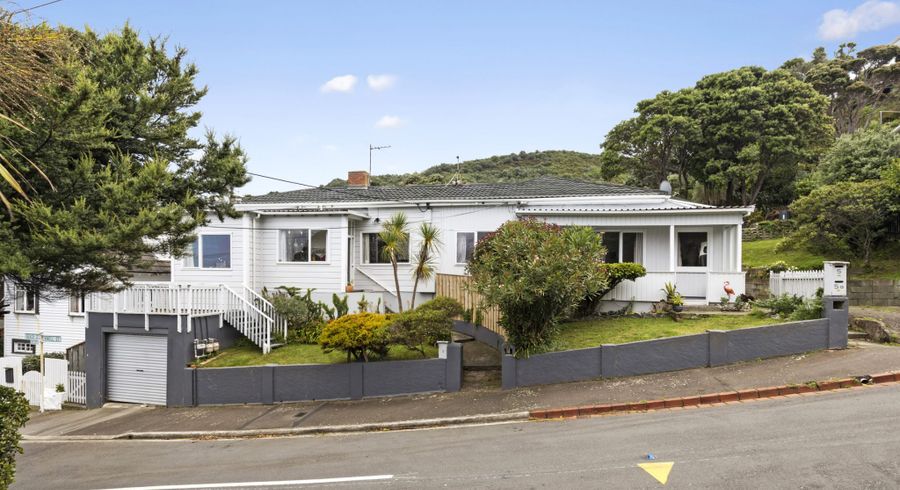  at 3-5 Knoll Street, Island Bay, Wellington, Wellington
