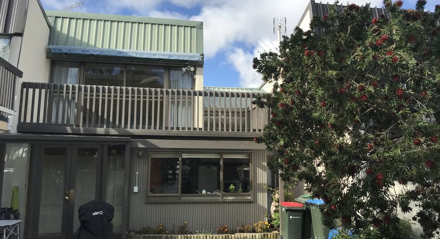  at 2/15 Monteith Crescent, Remuera, Auckland