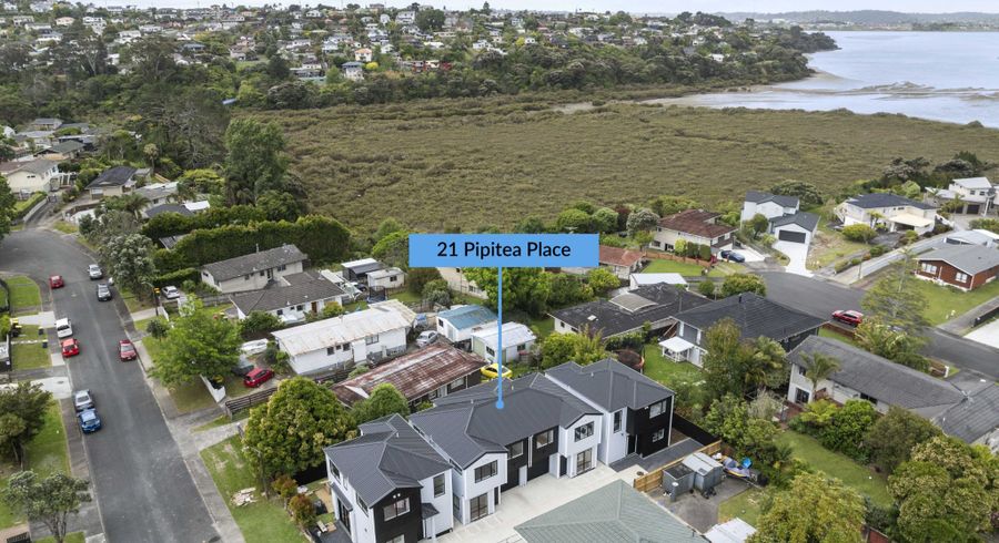  at 21 Pipitea Place, Massey, Auckland