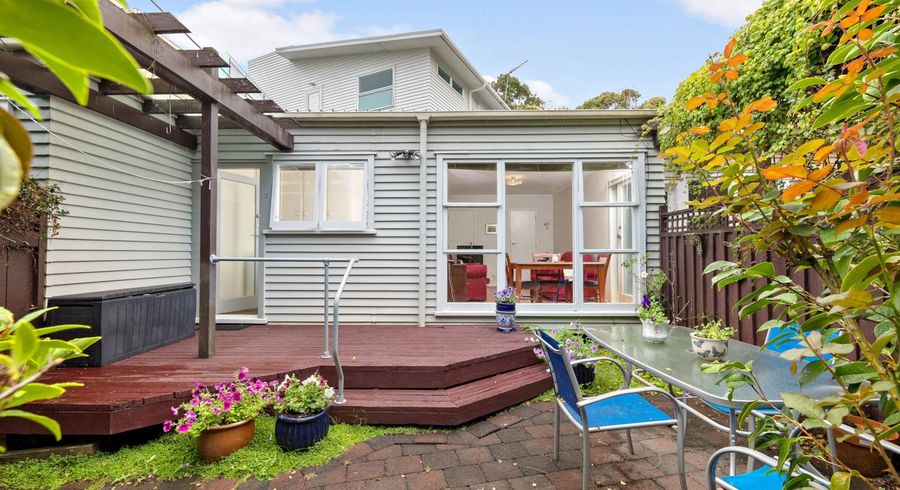  at 37C Roberta Avenue, Glendowie, Auckland