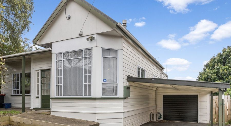  at 24 Beresford Street, Kaikorai, Dunedin