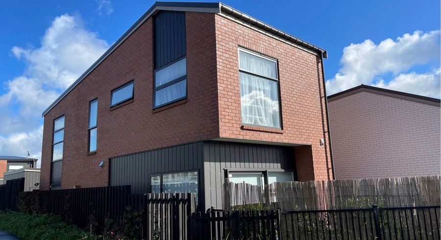  at 30 Pennant Street, Long Bay, North Shore City, Auckland