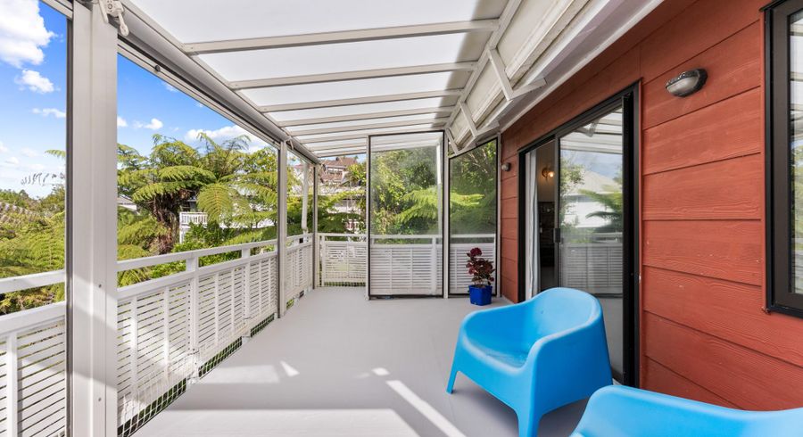  at 136 Carlisle Road, Northcross, North Shore City, Auckland