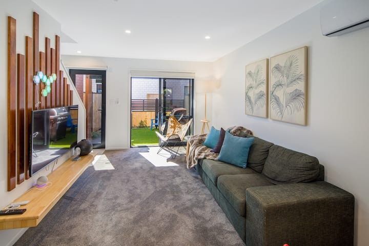  at 4/12 Biddle Crescent, Taita, Lower Hutt