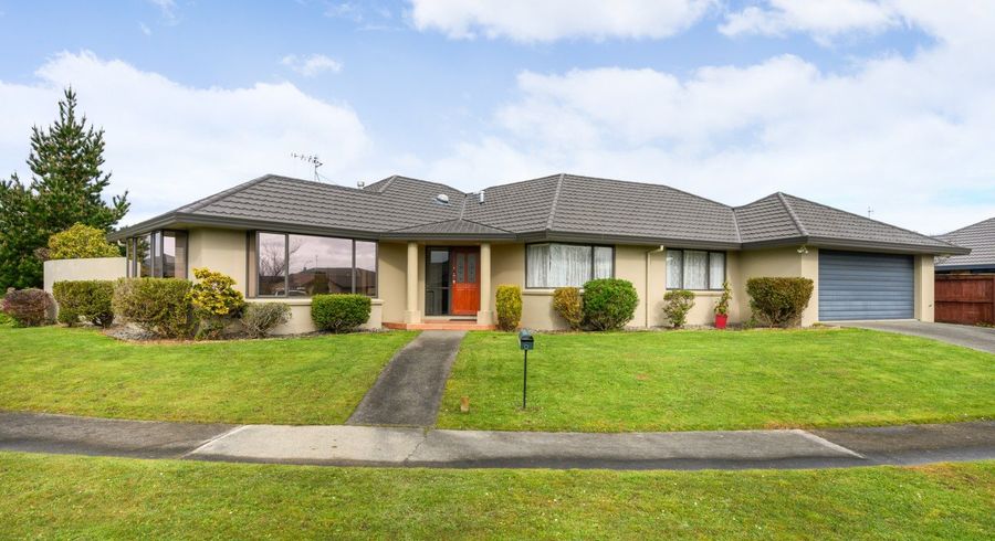 at 6 Ron Place, Fitzherbert, Palmerston North, Manawatu / Whanganui