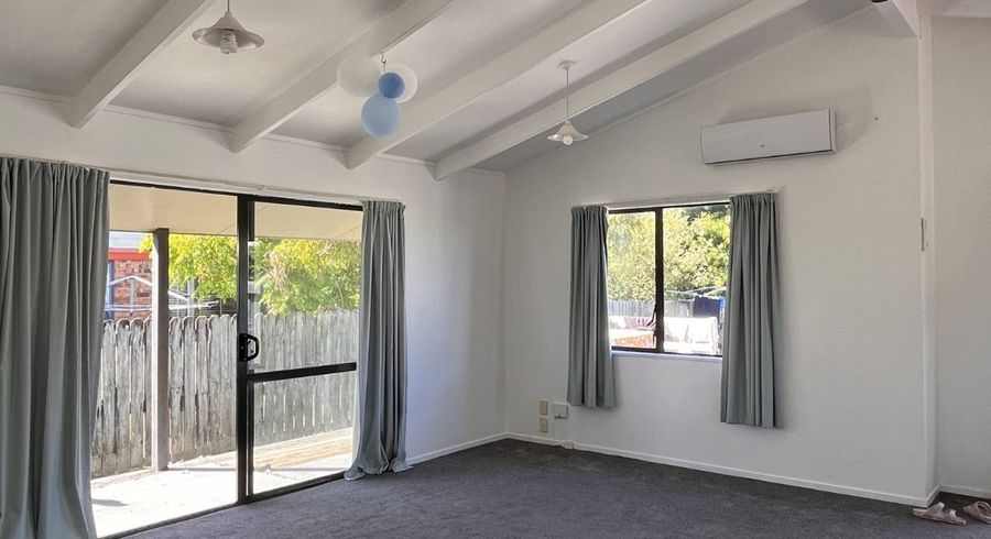  at 24 Freda Place, Favona, Auckland