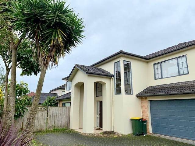  at 18 Thornbury Crescent, East Tamaki Heights, Manukau City, Auckland