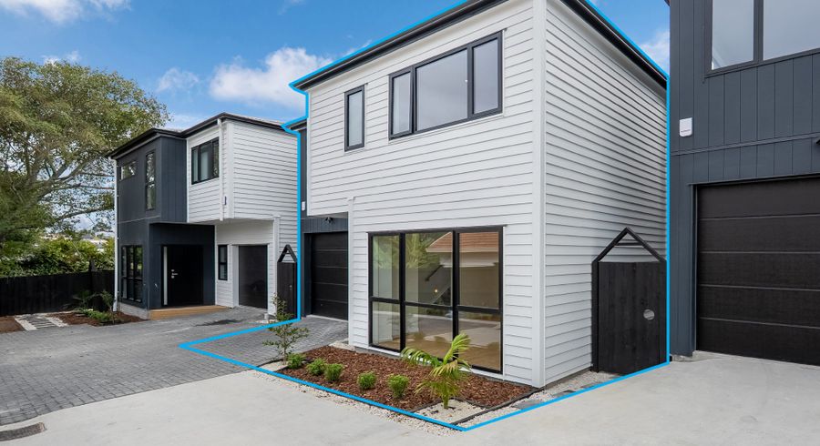  at 2/23 Mercury Lane, Windsor Park, North Shore City, Auckland