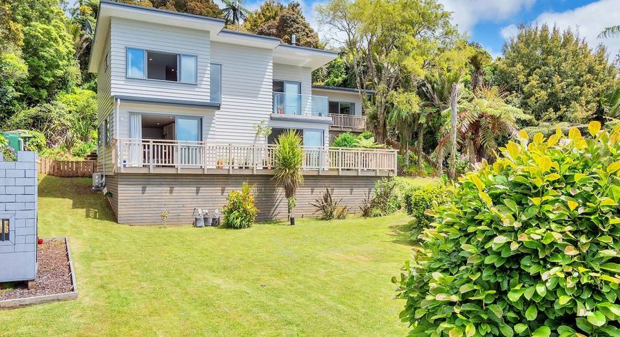  at Quinns Road, Waiatarua, Waitakere City, Auckland