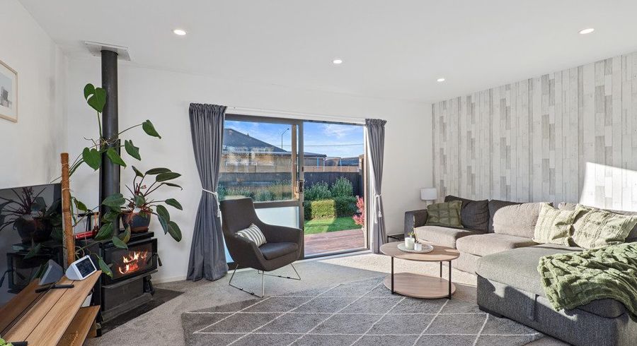  at 2/17 Johns Road, Belfast, Christchurch City, Canterbury