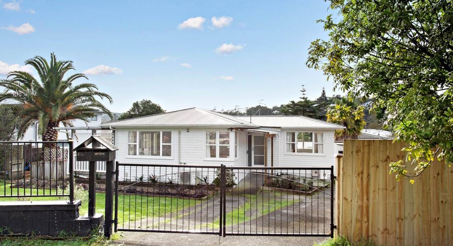  at 51 Lauderdale Road, Birkdale, Auckland