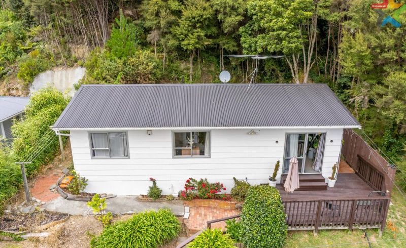  at 4 John Street, Stokes Valley, Lower Hutt
