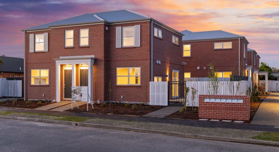  at 2/7 Hercules Street, Shirley, Christchurch