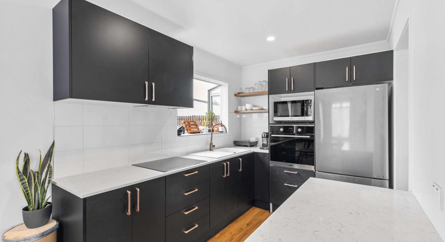  at 1/13 Greenstone Place, Clover Park, Auckland