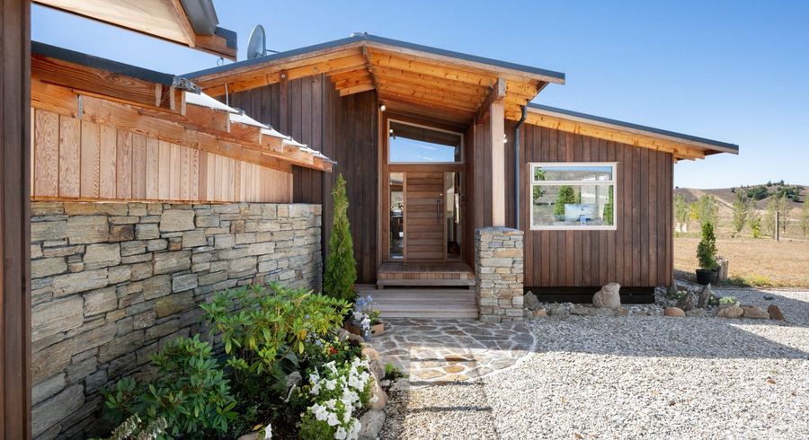  at 163 Golden Road, Springvale, Alexandra