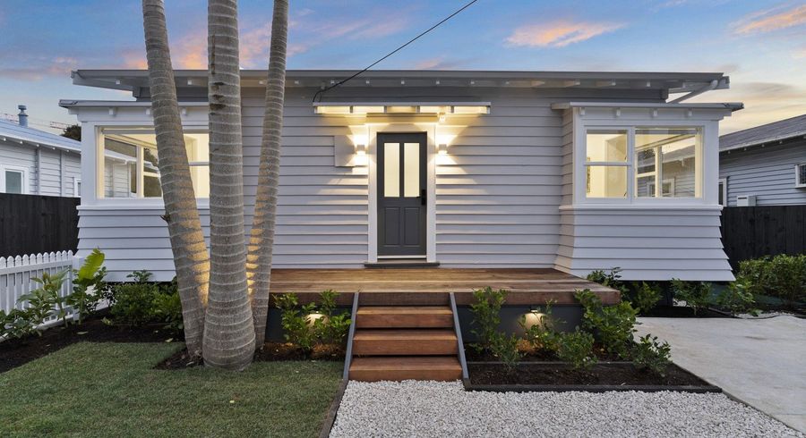  at 16 Moa Road, Point Chevalier, Auckland City, Auckland
