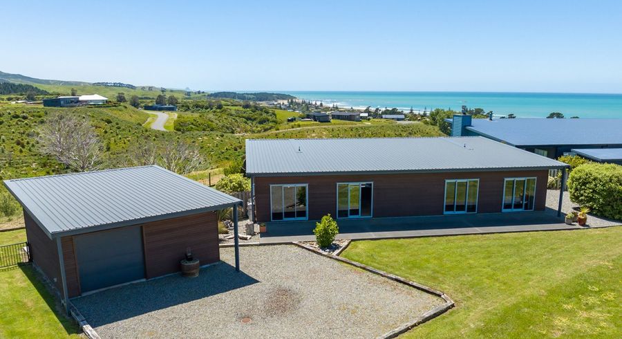  at 18 Rochdale Road, Riversdale Beach, Masterton