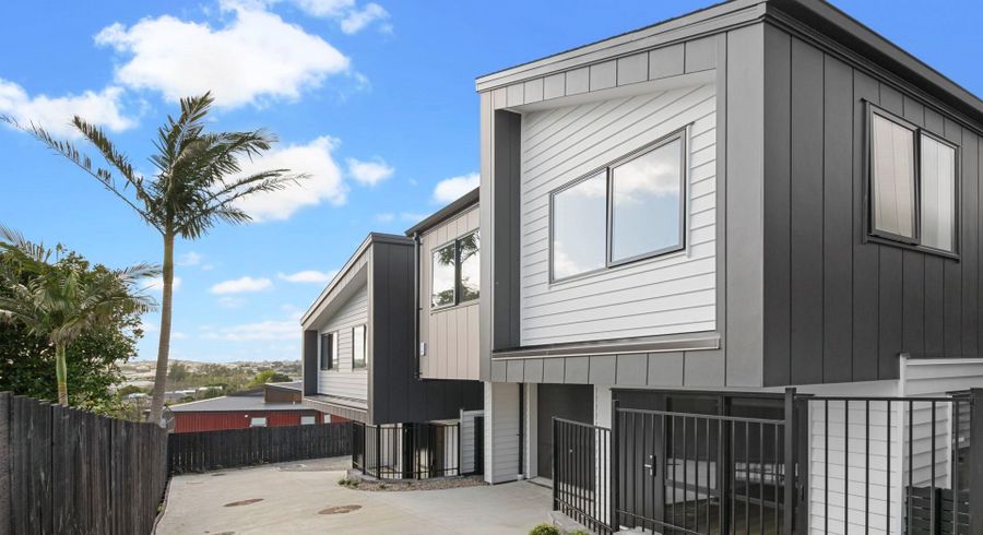  at 94C Bond Crescent, Forrest Hill, Auckland