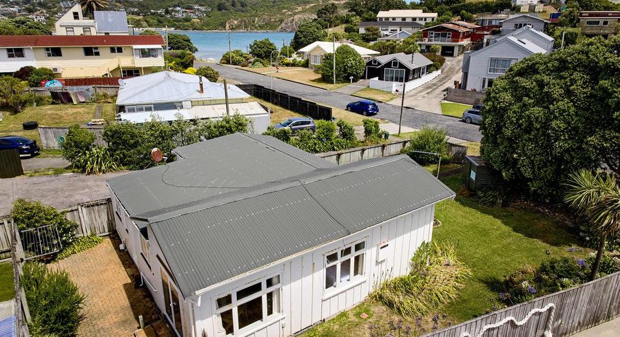  at 10 Lambley Road, Titahi Bay, Porirua