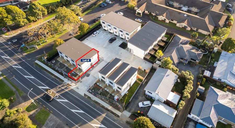  at Unit 4/ 101-103 Botany Road, Botany Downs, Manukau City, Auckland