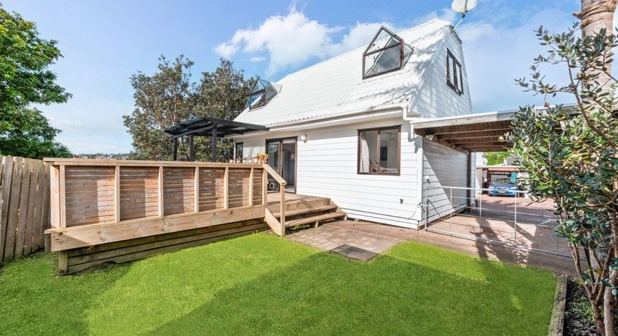  at 5/2 Blockhouse Bay Road, Avondale, Auckland City, Auckland