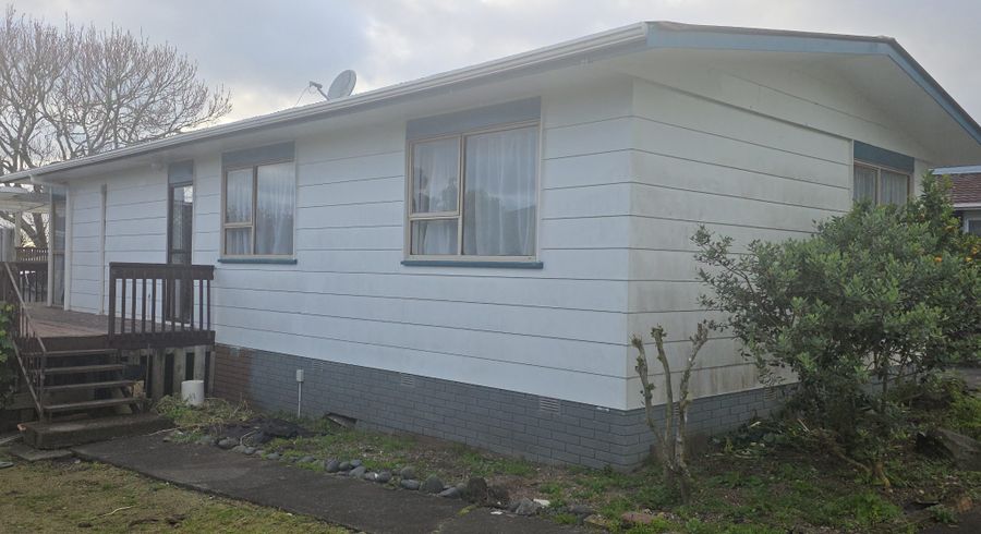  at Massey, Waitakere City, Auckland