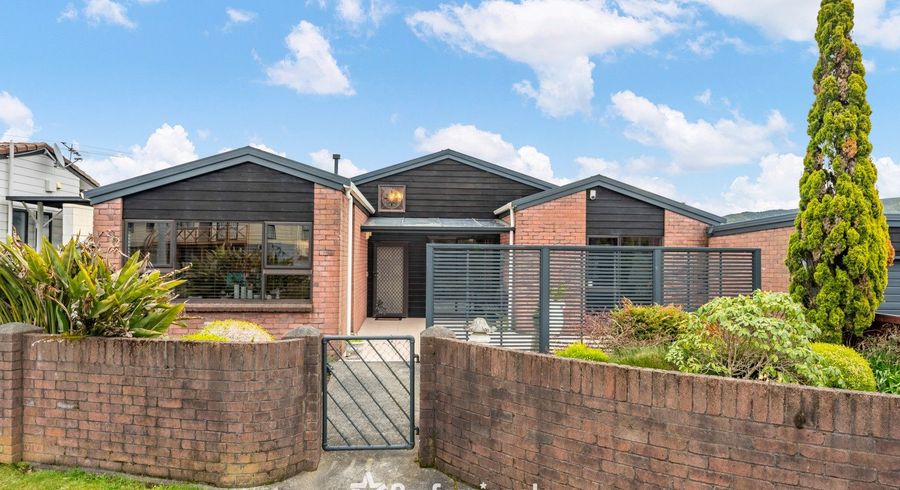  at 1 Aldersgate Grove, Stokes Valley, Lower Hutt, Wellington