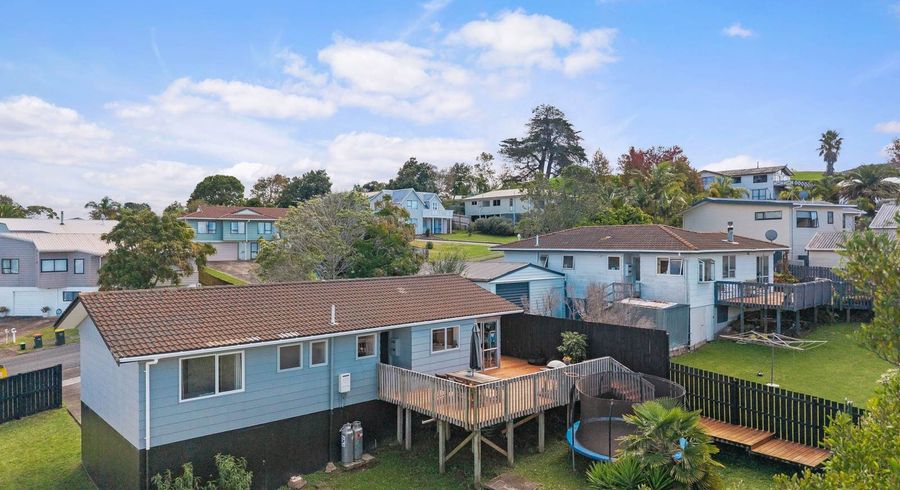  at 7 Sumich Place, West Harbour, Waitakere City, Auckland