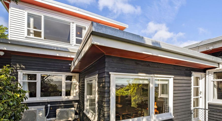  at 70 Nevay Road, Karaka Bays, Wellington, Wellington