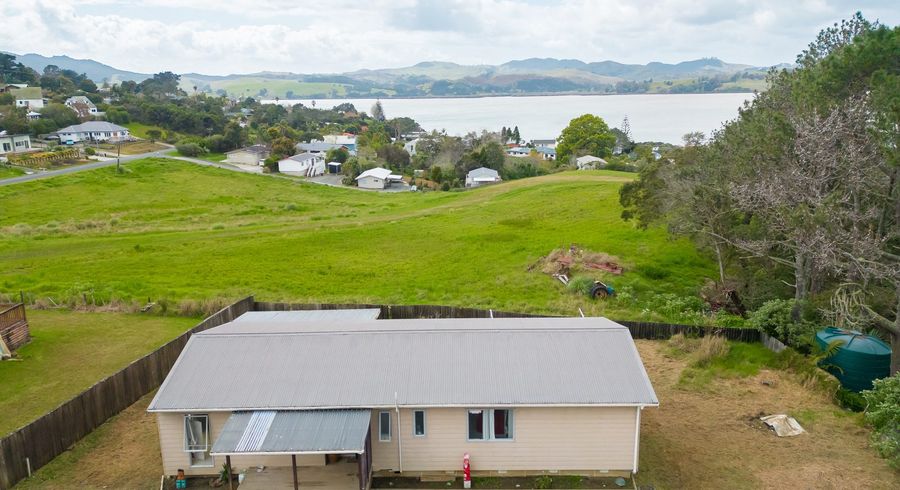  at 42A Melody Lane, Mangōnui