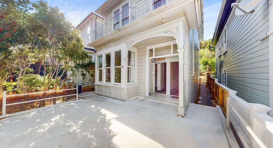  at Lower/39 Grove Road, Kelburn, Wellington, Wellington