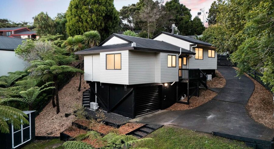  at 29 Darcy Place, Massey, Waitakere City, Auckland