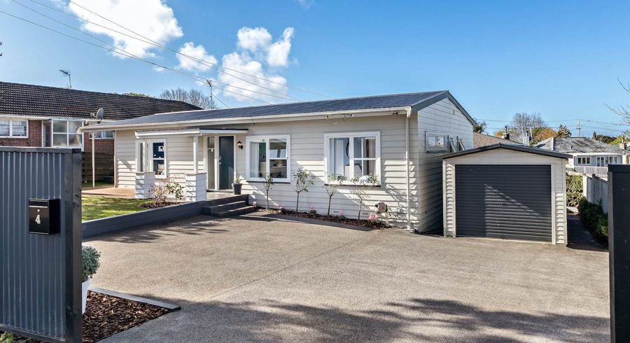  at 4 Whitney Street, New Windsor, Auckland