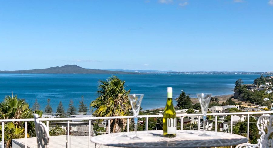  at 848 Beach Road, Torbay, Auckland